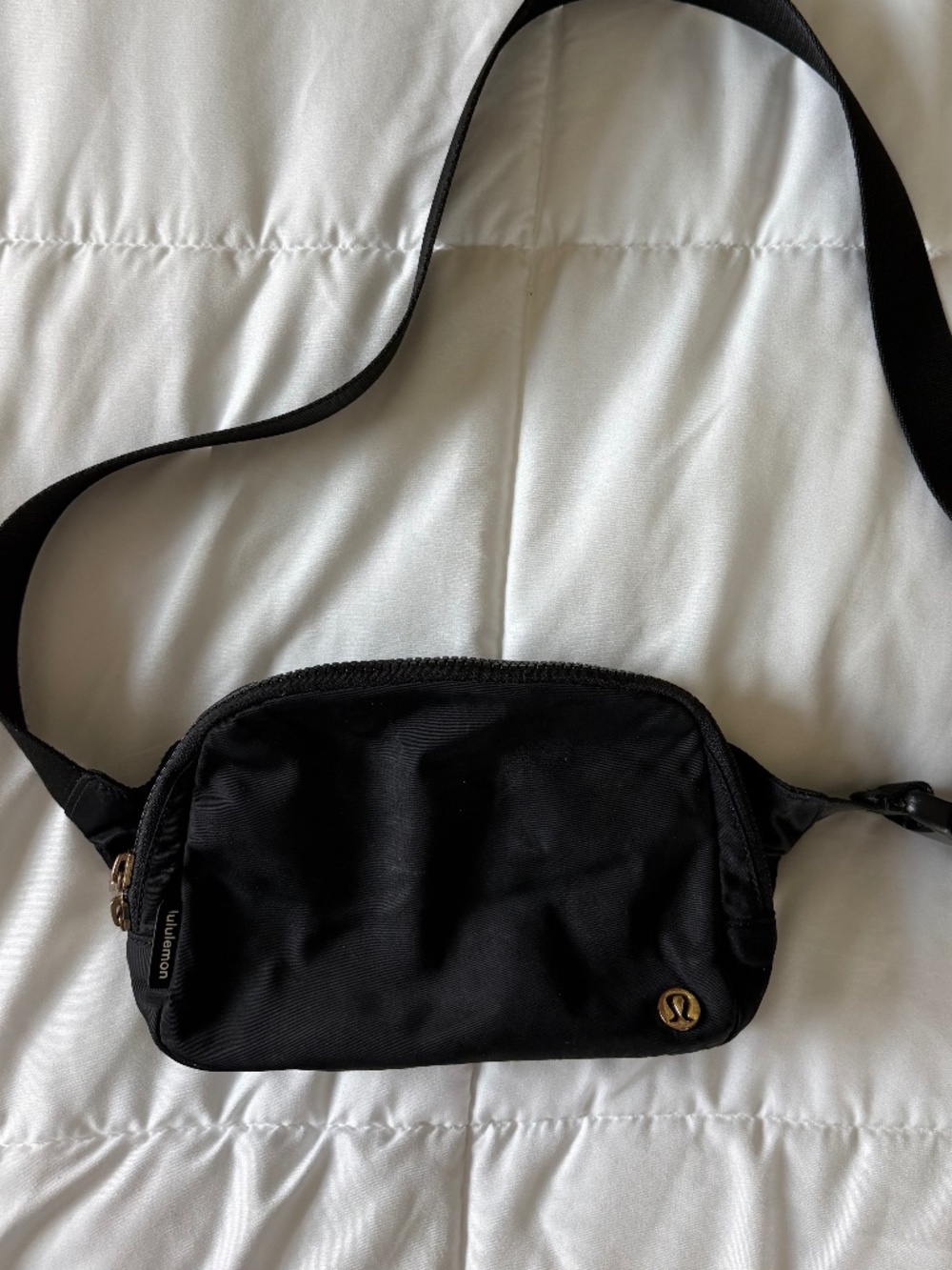 Lululemon Everywhere Belt Bag